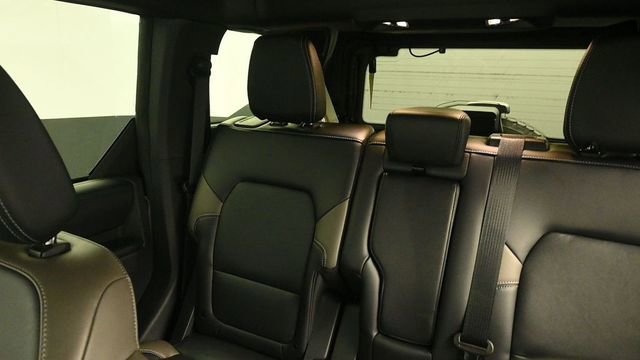 Certified 2025 Ford Bronco Outer Banks AWD/4WD image 21