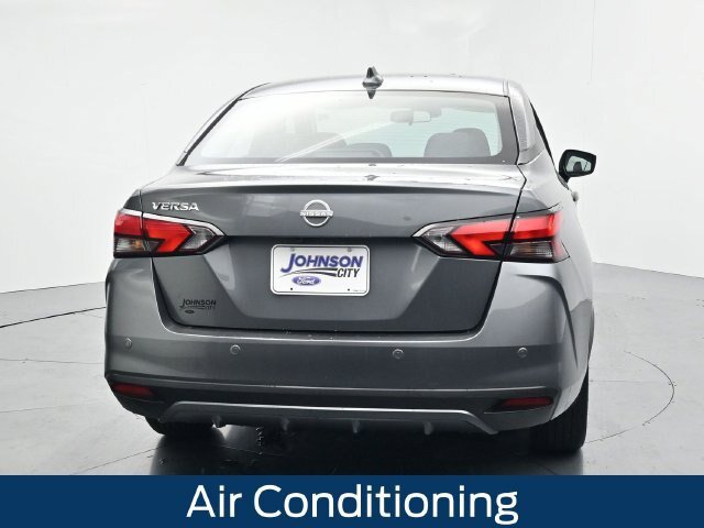 Used 2025 Nissan Versa SV FWD image 8