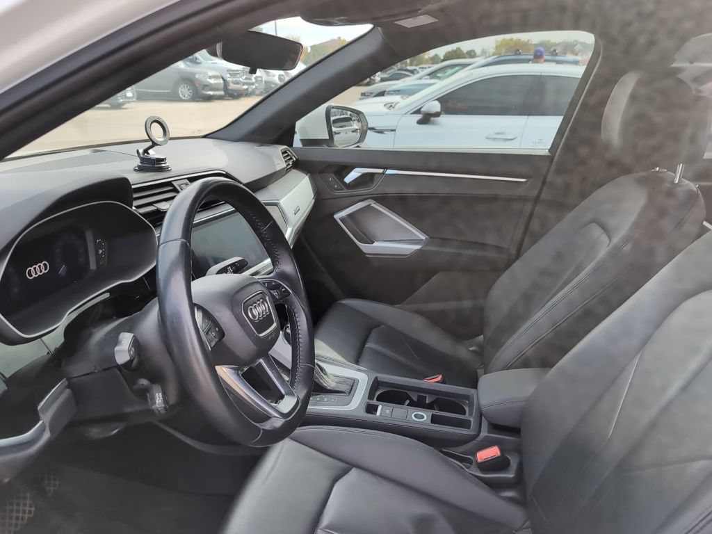 Used 2019 Audi Q3 2.0T Premium AWD/4WD image 17