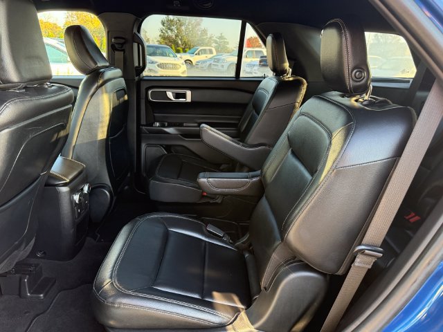 Certified 2020 Ford Explorer XLT w/ Equipment Group 202A AWD/4WD image 9