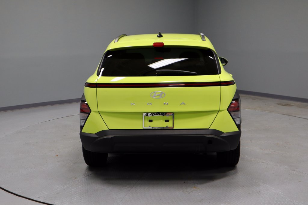 Used 2024 Hyundai Kona SEL FWD image 9
