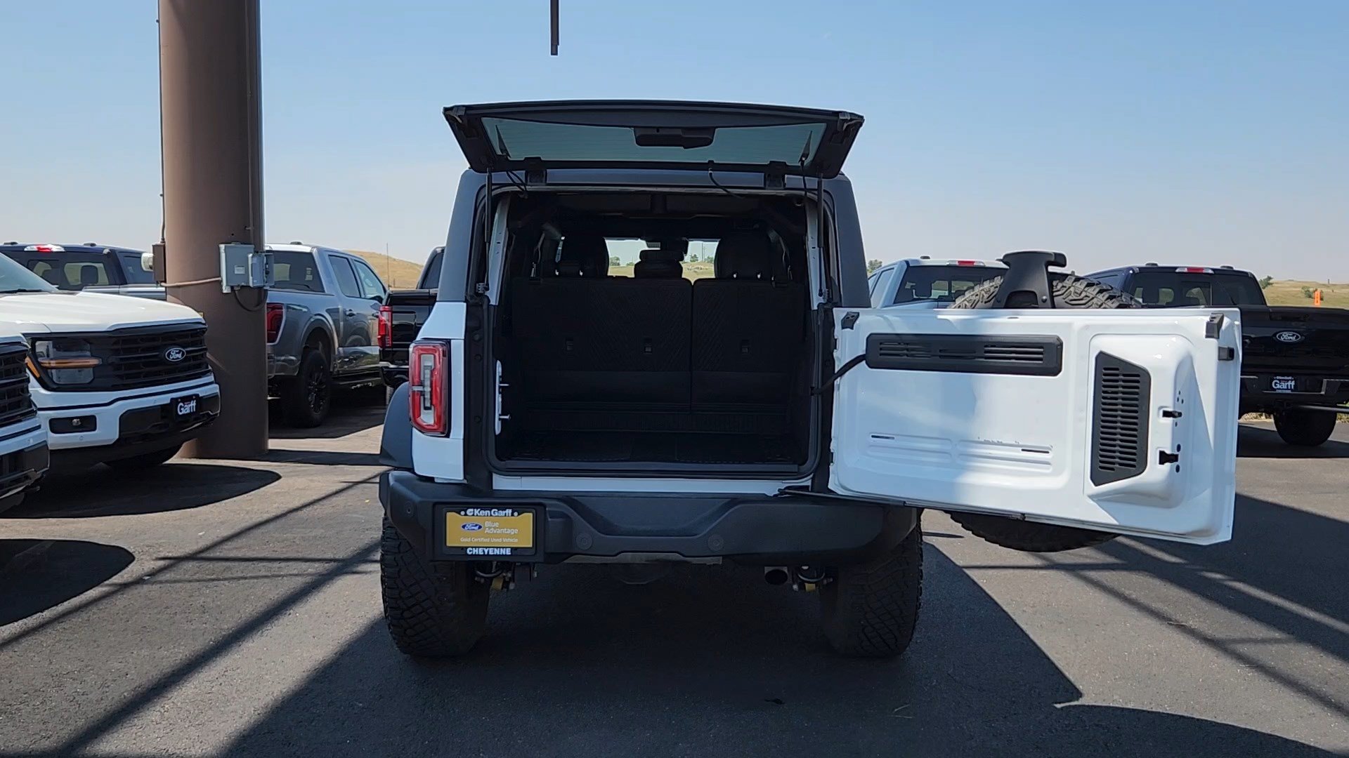 Certified 2023 Ford Bronco Big Bend w/ Sasquatch Package AWD/4WD image 18