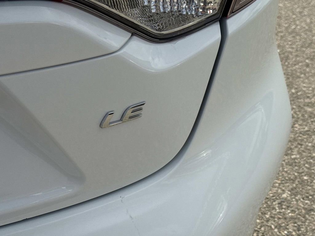 Used 2023 Toyota Corolla LE image 9