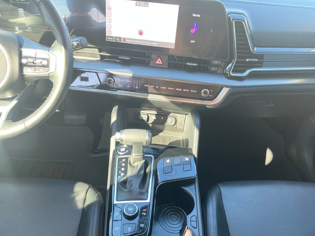 Used 2025 Kia Sportage EX FWD image 20