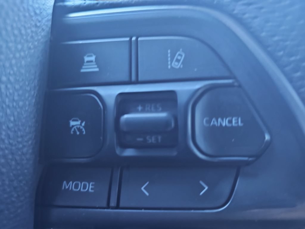 Used 2026 Toyota Tundra Limited AWD/4WD image 17