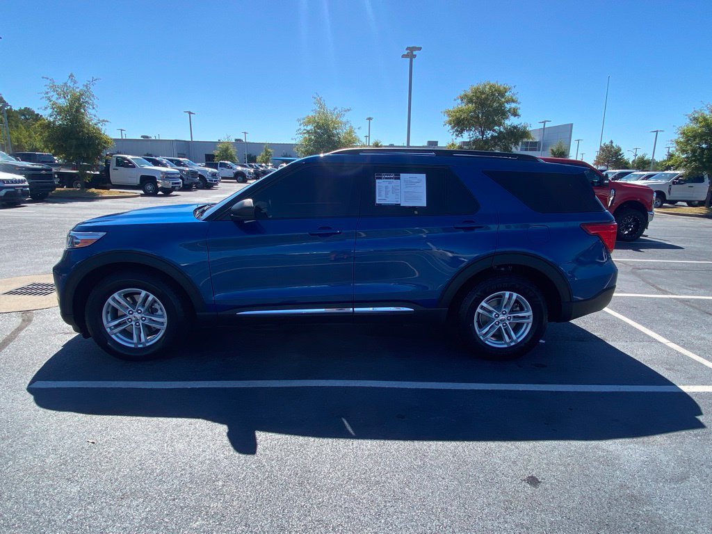 Certified 2022 Ford Explorer XLT w/ Class IV Trailer Tow Package RWD image 4