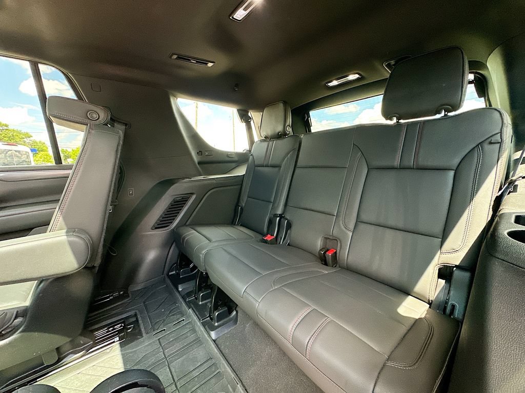 Used 2024 Chevrolet Tahoe RST w/ Luxury Package RWD image 28