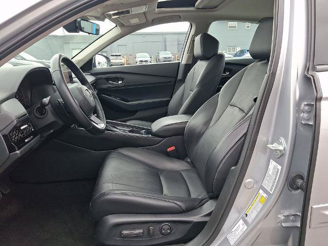 Used 2024 Honda Accord Touring image 12
