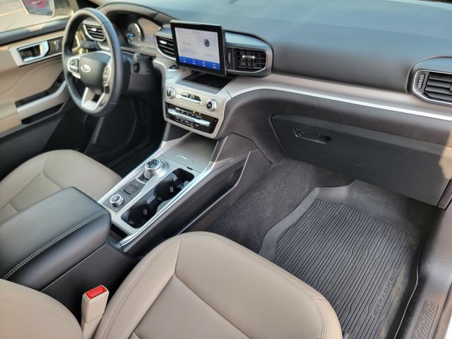Certified 2023 Ford Explorer XLT w/ Equipment Group 202A AWD/4WD image 25
