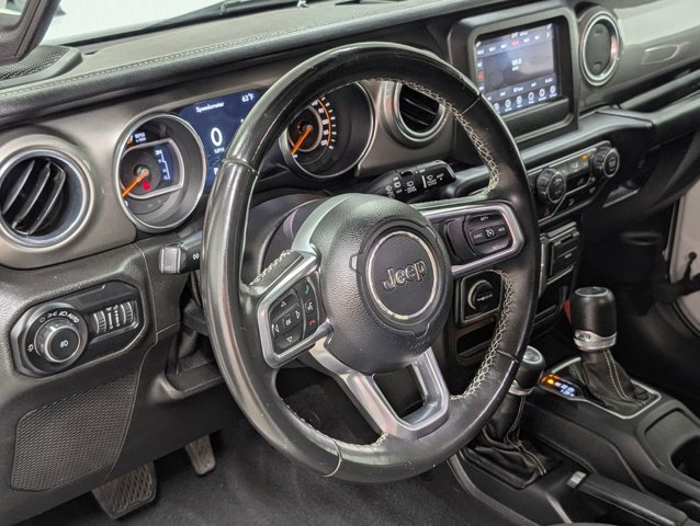 Used 2019 Jeep Wrangler Unlimited Sahara AWD/4WD image 8