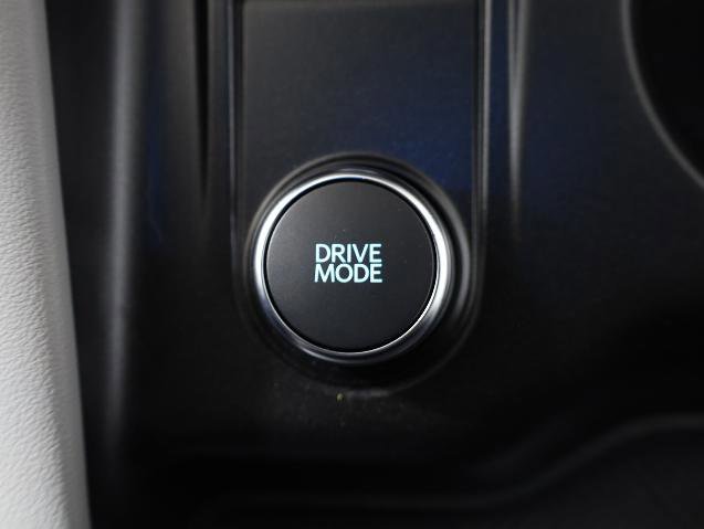 Certified 2025 Ford Explorer Active w/ Active Comfort Package image 18