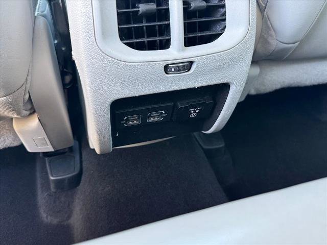 Used 2021 Jeep Cherokee Latitude Lux w/ Sun & Sound Group image 12