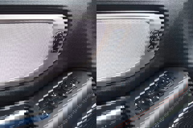 Certified 2025 Ford Expedition Active image 23