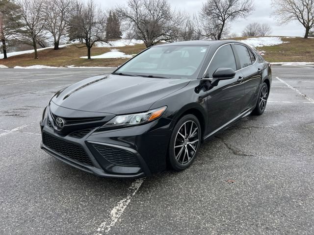 Used 2021 Toyota Camry SE image 5