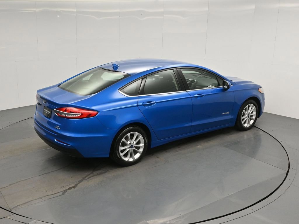 Certified 2019 Ford Fusion SE FWD image 38