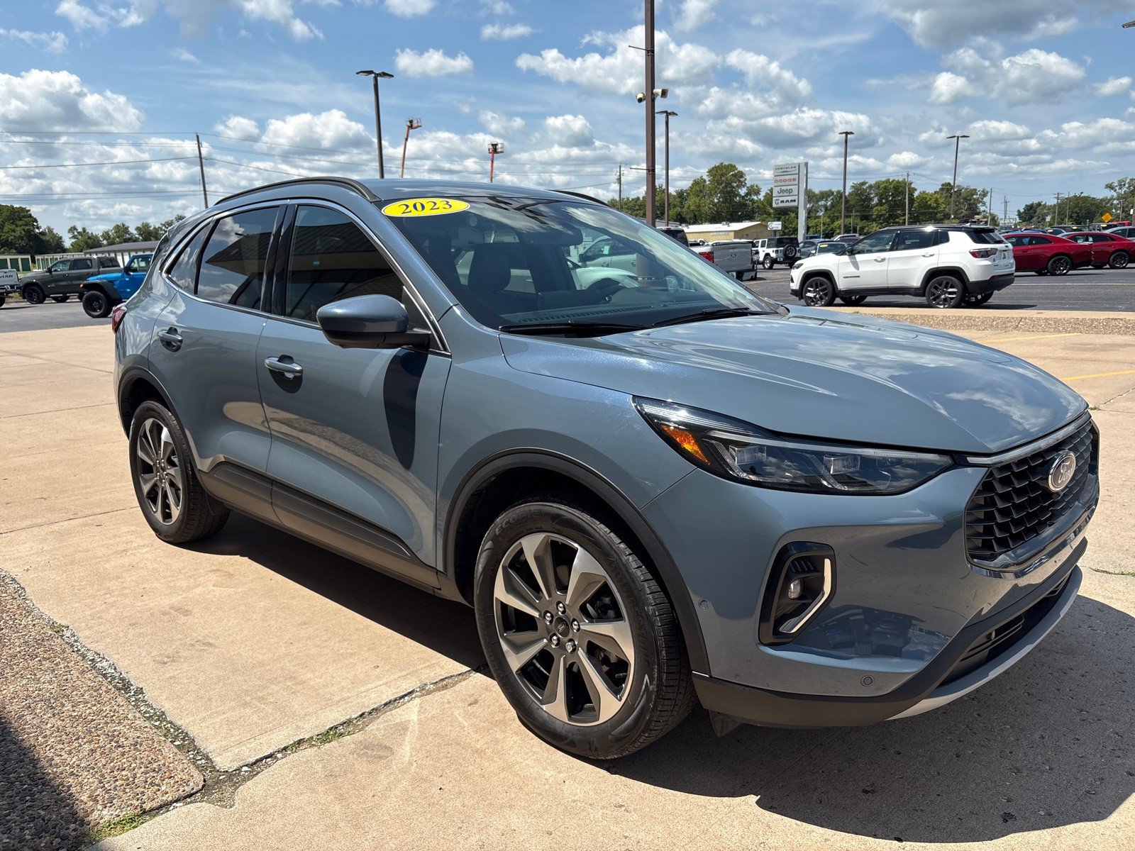 Certified 2023 Ford Escape Platinum w/ Premium Technology Package AWD/4WD image 7