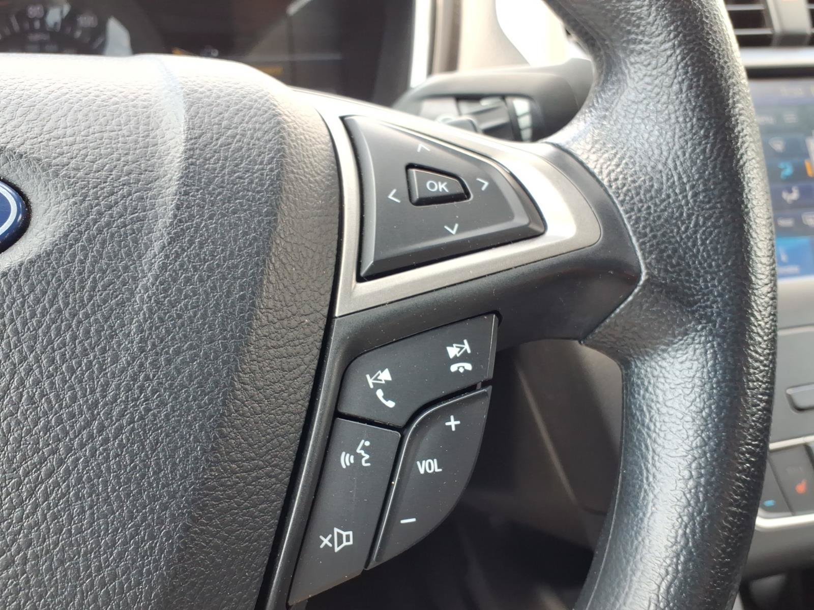 Certified 2020 Ford Fusion SE AWD/4WD image 23
