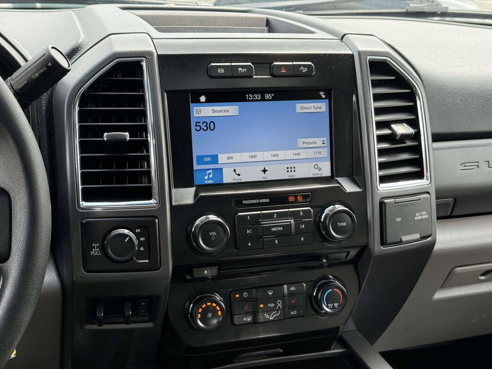 Certified 2017 Ford F250 XLT w/ XLT Premium Package AWD/4WD image 19