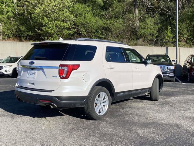 Certified 2019 Ford Explorer XLT w/ Equipment Group 202A image 3