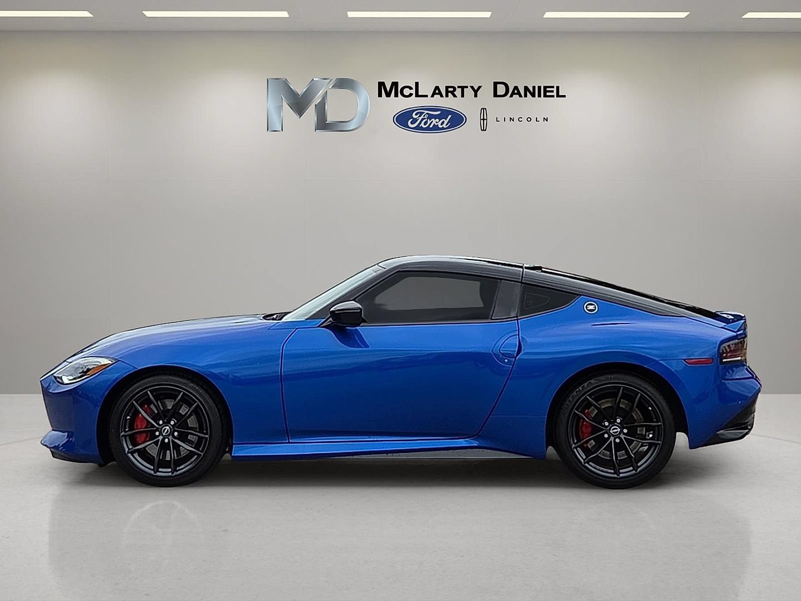 Used 2024 Nissan Z Performance w/ Floor Mat Package RWD image 3