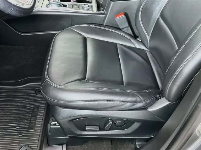 Certified 2023 Ford Explorer XLT w/ Equipment Group 202A AWD/4WD image 27