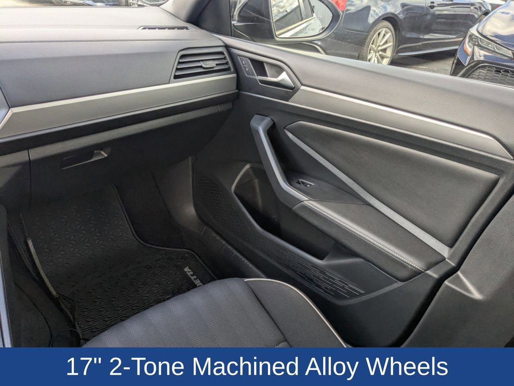Used 2024 Volkswagen Jetta Sport image 17