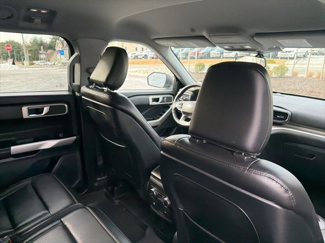 Certified 2020 Ford Explorer XLT w/ Equipment Group 202A image 32