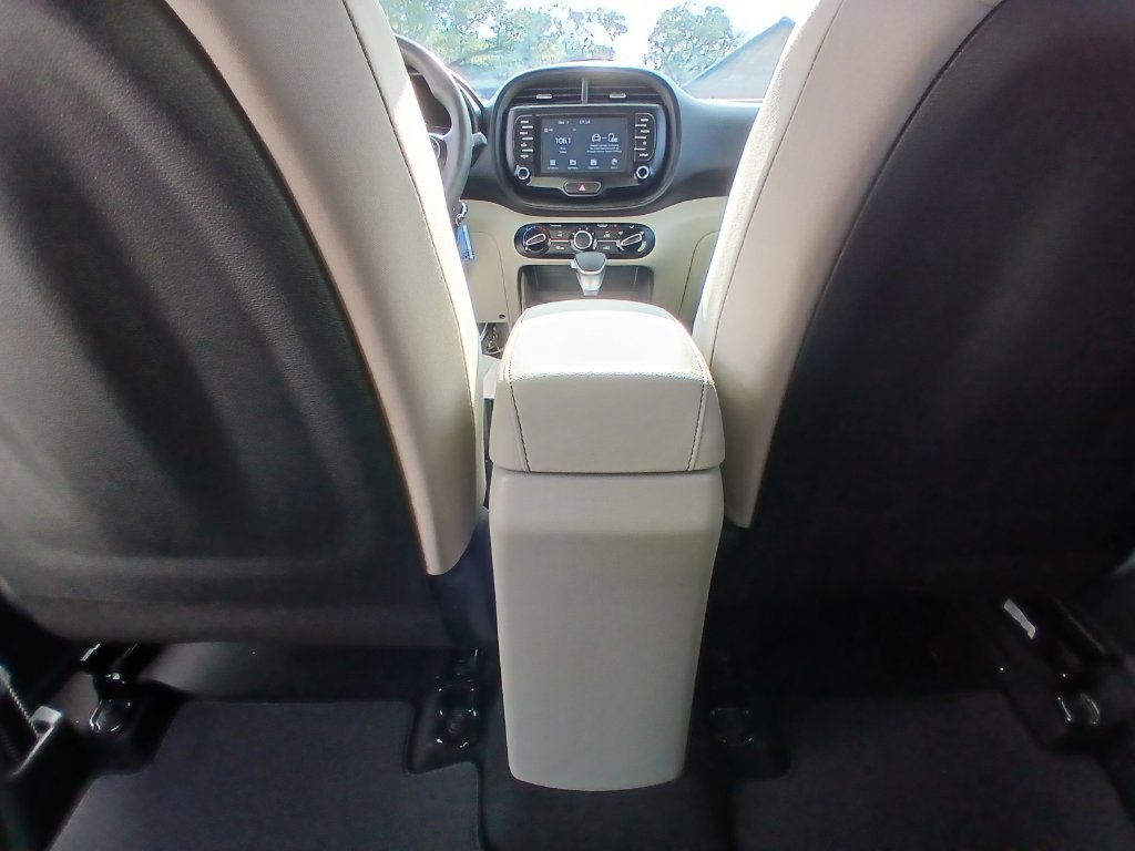 Used 2021 Kia Soul LX FWD image 24