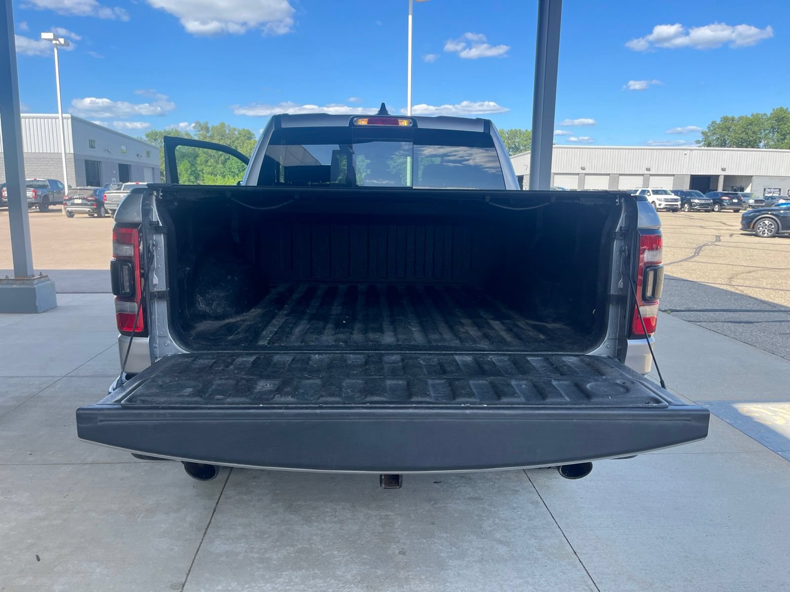Used 2021 RAM 1500 Big Horn w/ Built-to-serve Edition AWD/4WD image 14
