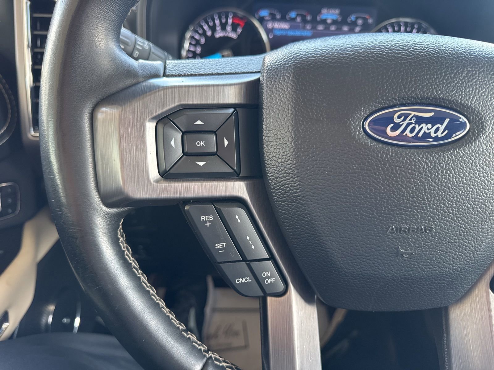 Certified 2021 Ford Expedition Platinum image 32