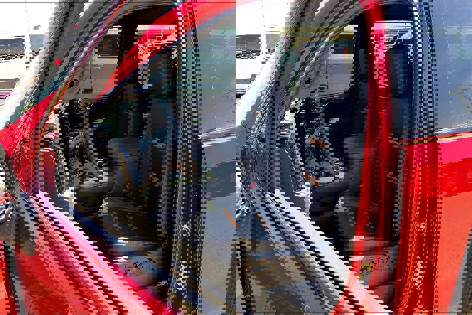 Used 2024 GMC Sierra 1500 AT4 w/ Technology Package image 10