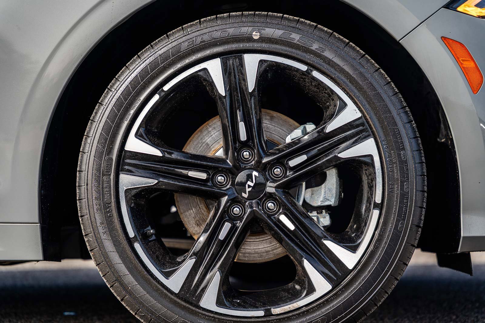 Used 2024 Kia K5 GT-Line w/ GT-Line Premium Package image 9