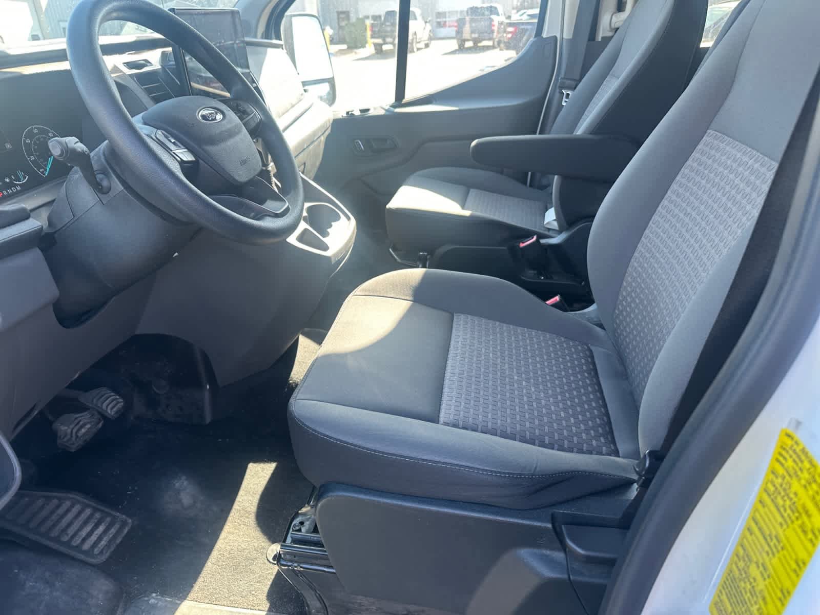 Certified 2023 Ford Transit 350 XLT RWD image 9