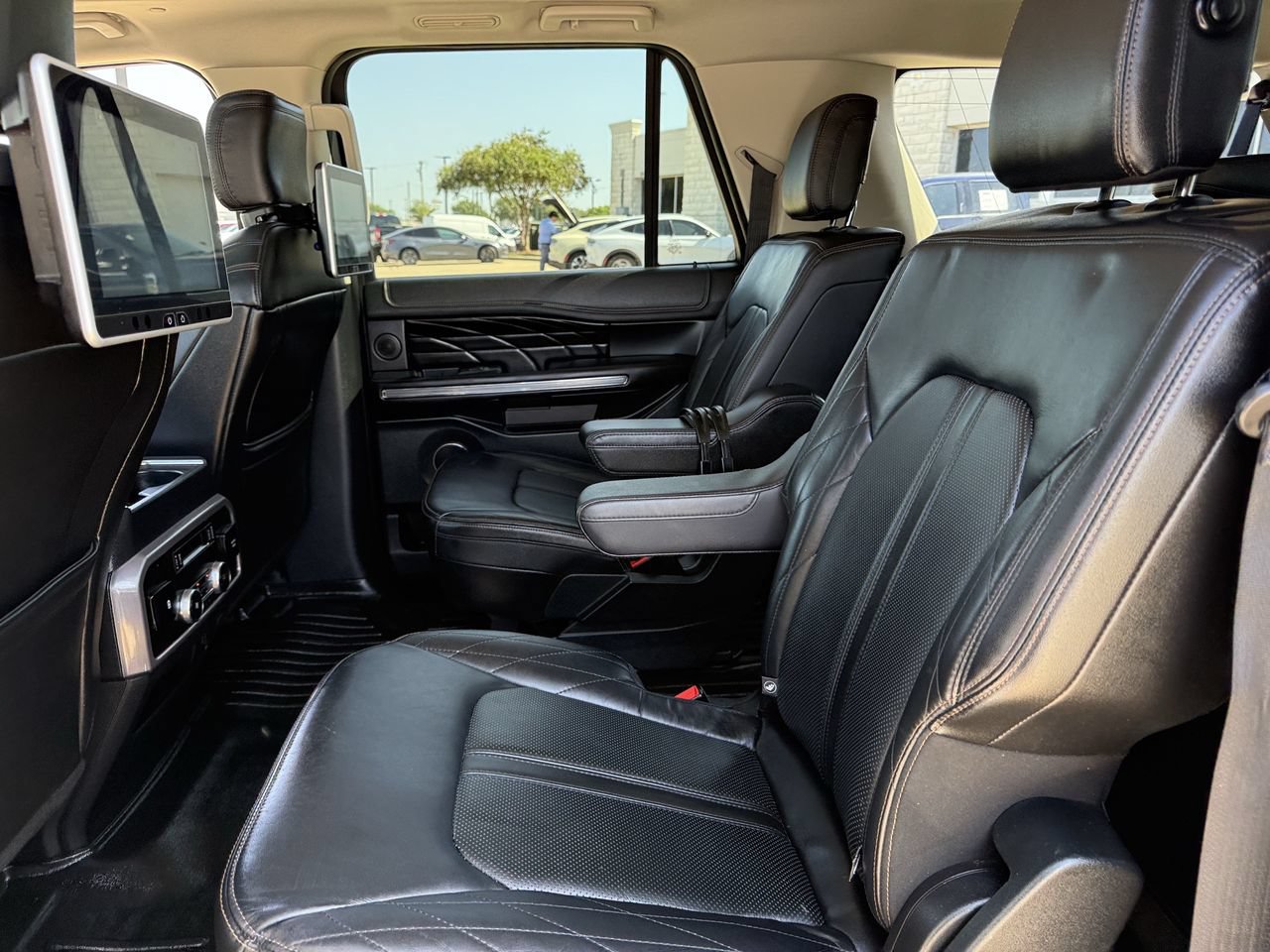 Certified 2018 Ford Expedition Max Platinum AWD/4WD image 28
