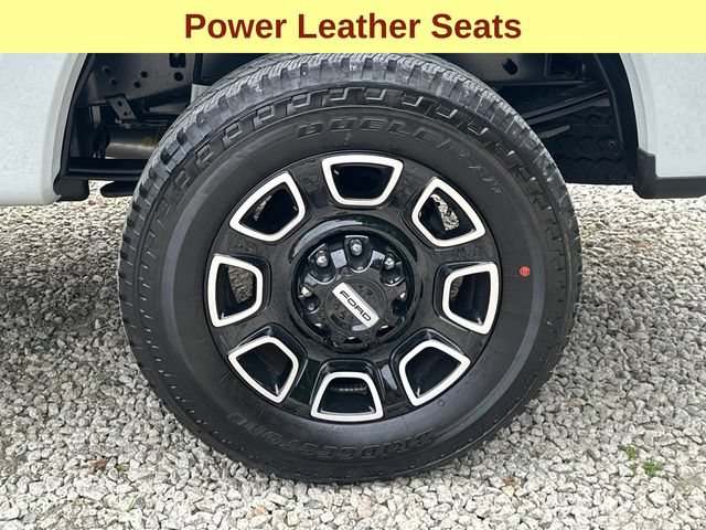 Certified 2026 Ford F250 Platinum w/ Snow Plow Prep Package AWD/4WD image 10