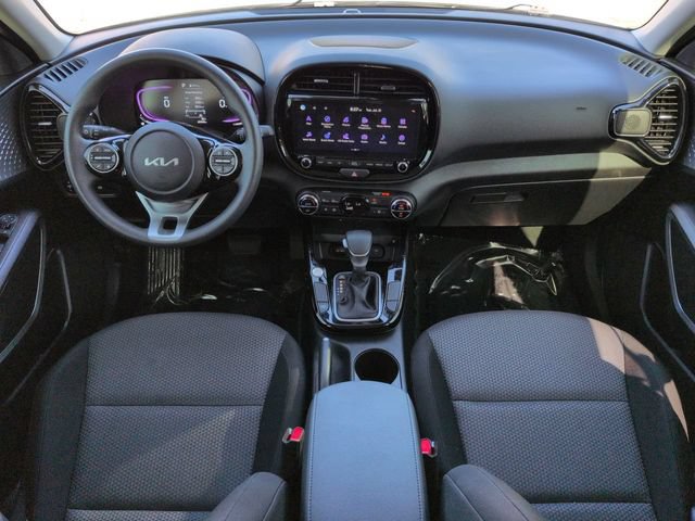 Used 2025 Kia Soul S FWD image 15