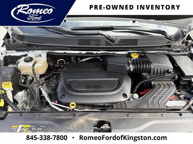Used 2023 Chrysler Voyager LX FWD image 9