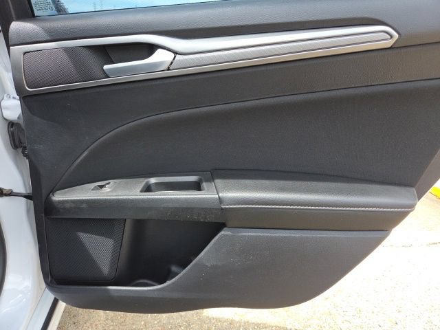 Certified 2020 Ford Fusion SE FWD image 20