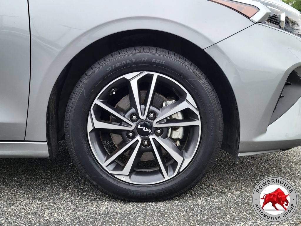 Used 2024 Kia Forte LXS FWD image 12