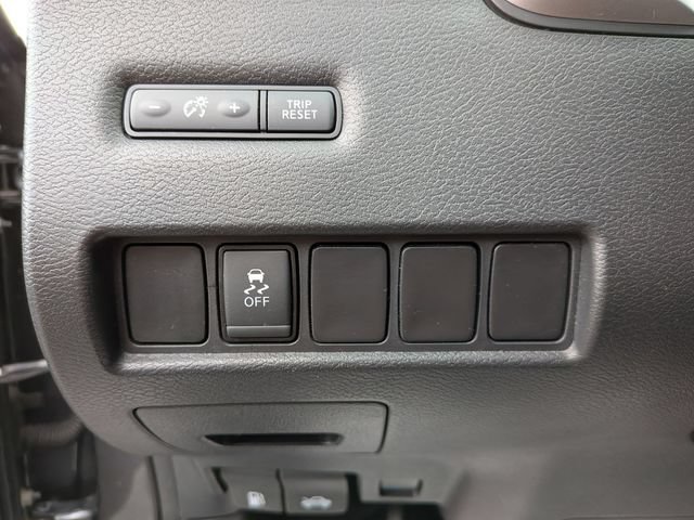 Used 2019 Nissan Murano SV w/ Premium Package AWD/4WD image 16