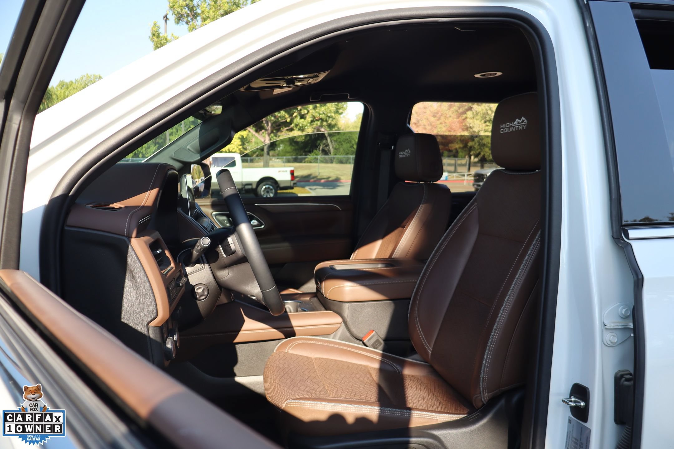 Used 2024 Chevrolet Tahoe High Country AWD/4WD image 11