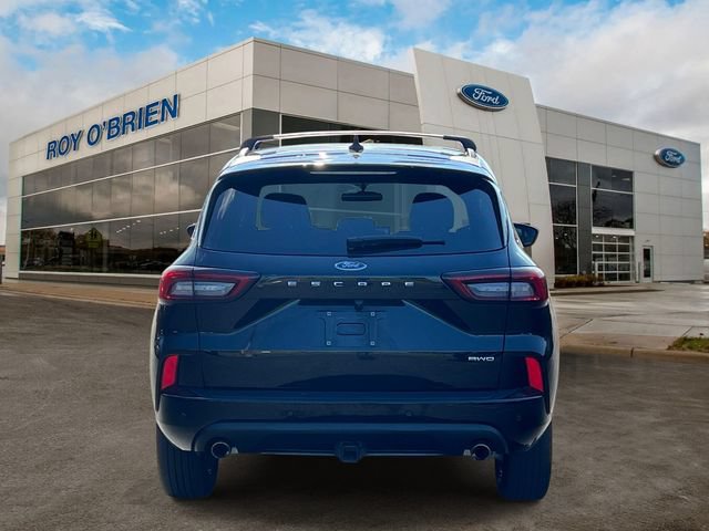 Certified 2024 Ford Escape ST-Line Select w/ Tech Pack #1 AWD/4WD image 4