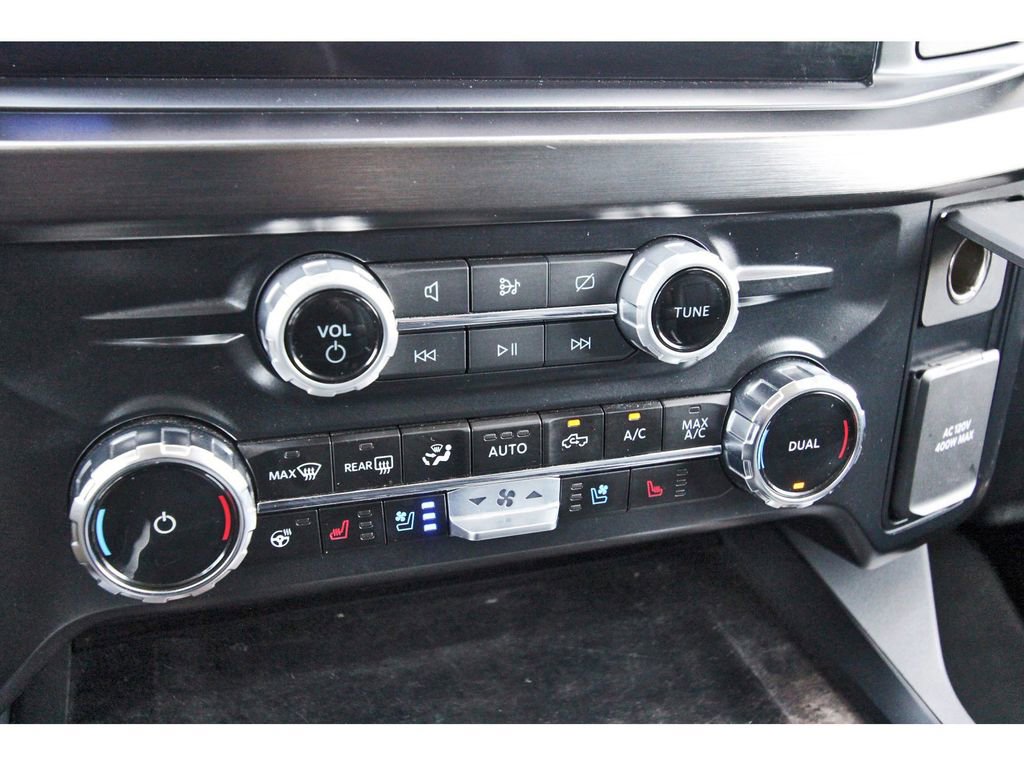 Certified 2024 Ford F350 Lariat w/ Lariat Ultimate Package AWD/4WD image 27