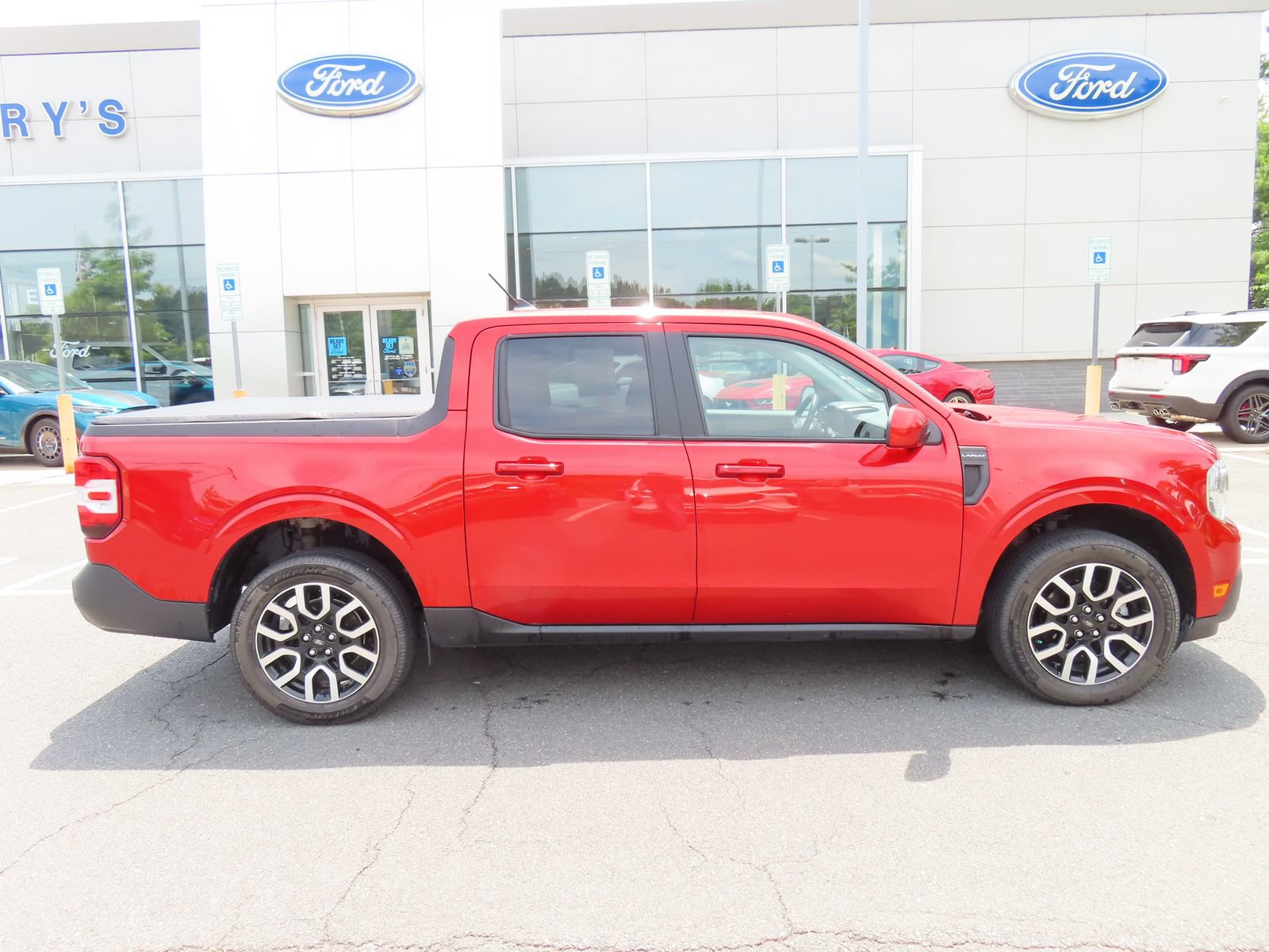 Certified 2023 Ford Maverick Lariat w/ Lariat Luxury Package AWD/4WD image 4