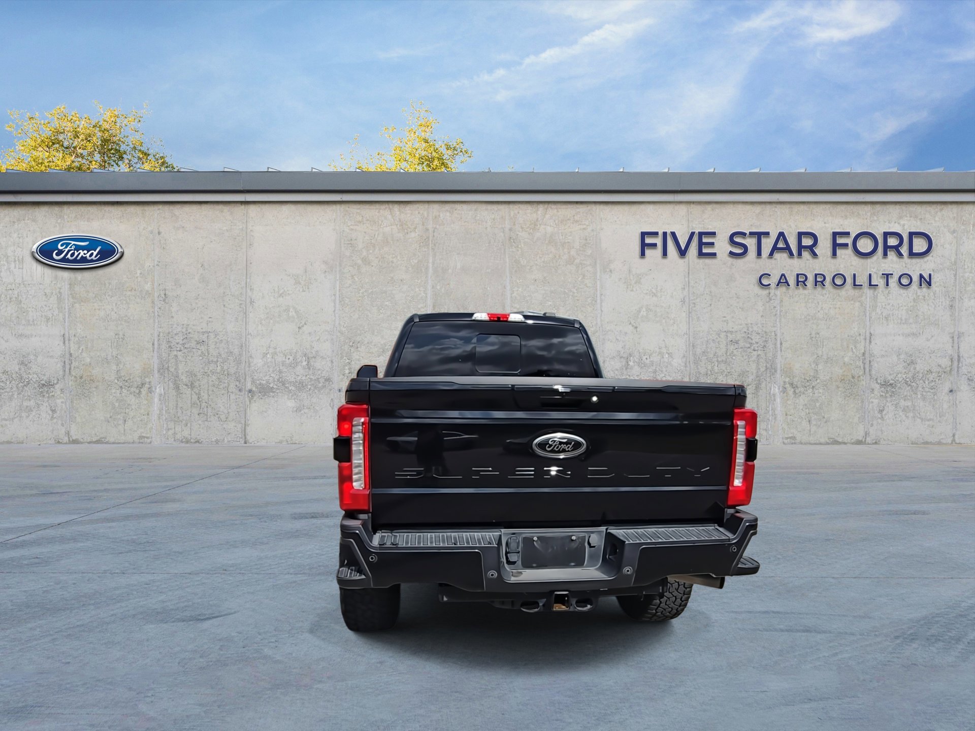 Certified 2024 Ford F250 Lariat w/ Lariat Ultimate Package AWD/4WD image 4