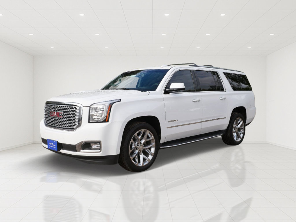 Used 2017 GMC Yukon XL Denali w/ Open Road Package AWD/4WD image 2