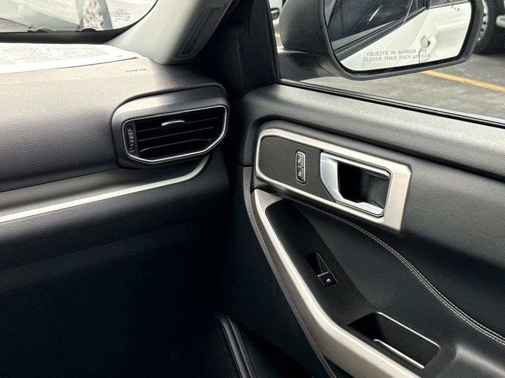 Certified 2023 Ford Explorer XLT image 15