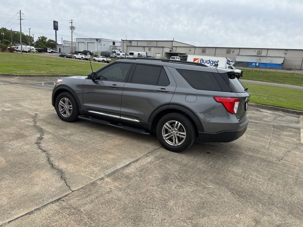 Certified 2022 Ford Explorer XLT image 6