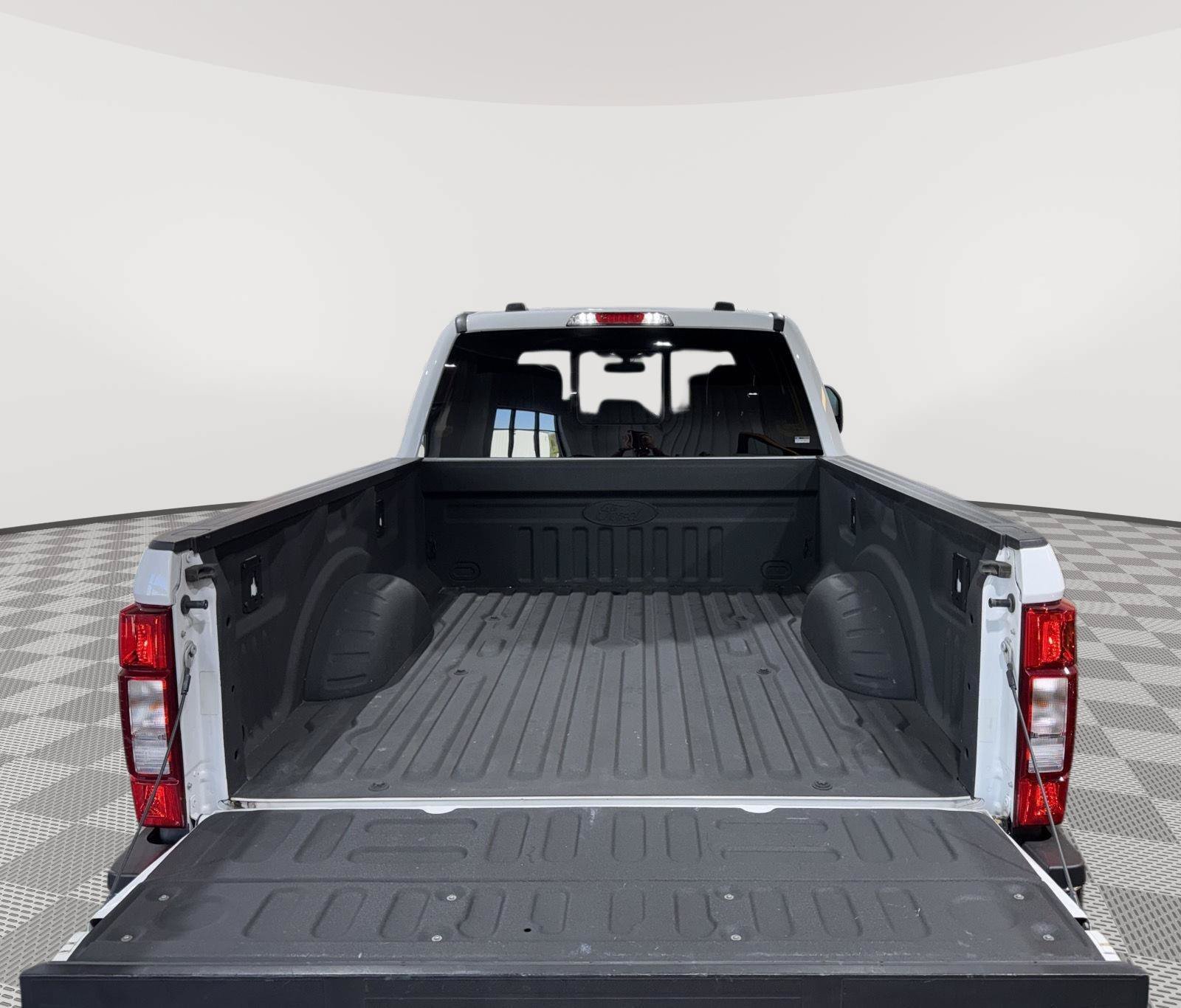 Certified 2022 Ford F350 Lariat w/ Chrome Package AWD/4WD image 44