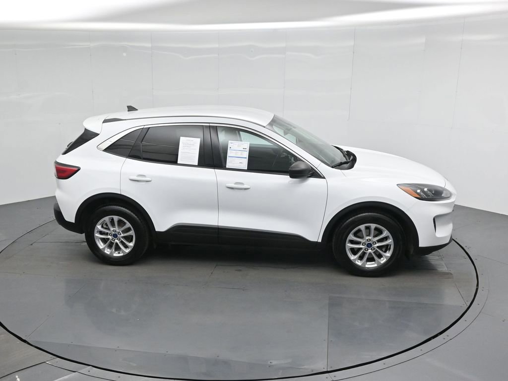 Certified 2022 Ford Escape SE image 11